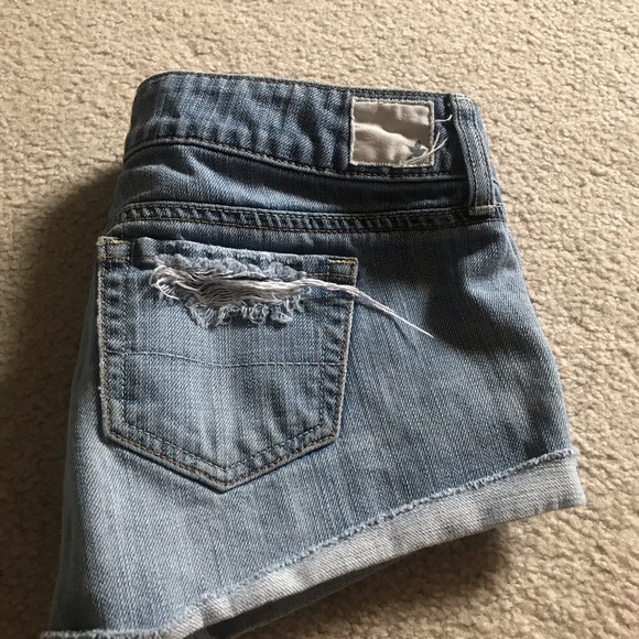 Distressed Jean Shorts - Picture 7 of 8